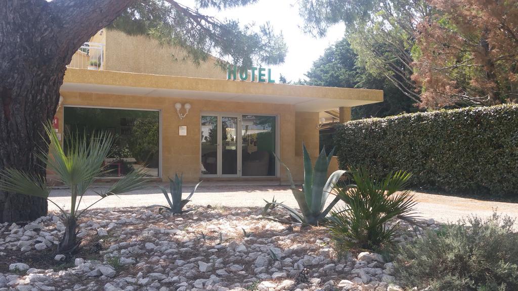 Hotel Restaurant Le Mas De L'Olivier Pont-Saint-Esprit Kültér fotó