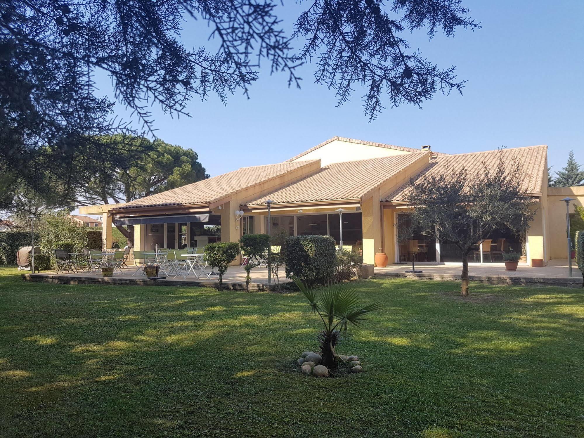 Hotel Restaurant Le Mas De L'Olivier Pont-Saint-Esprit Kültér fotó